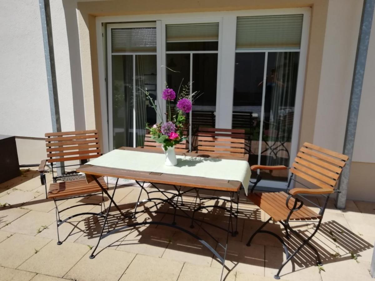 Ferienhof Graefe - 3-Seiten Hof Mit Grossem Garten, Pool & Sauna Meißen Exteriör bild