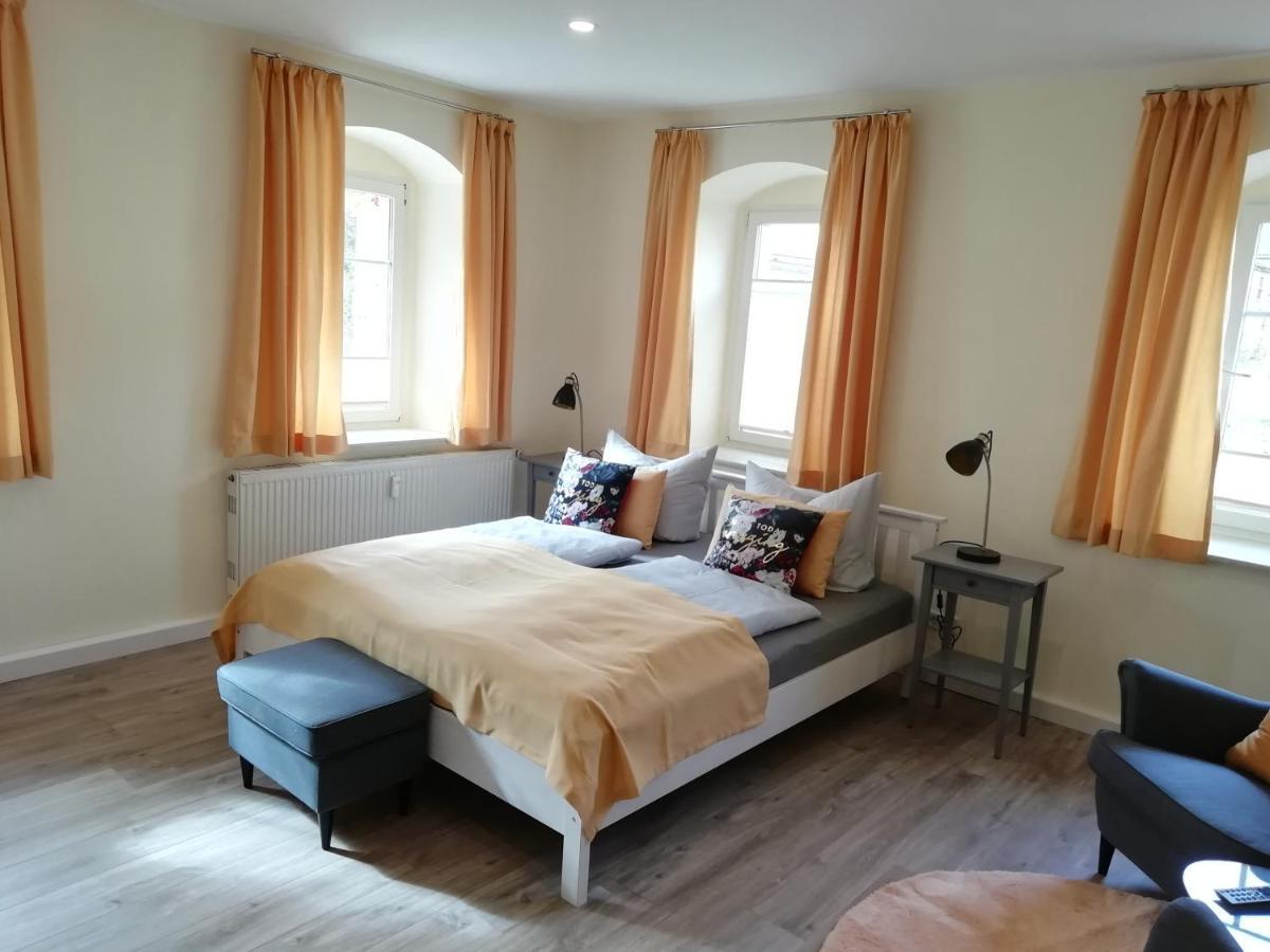 Ferienhof Graefe - 3-Seiten Hof Mit Grossem Garten, Pool & Sauna Meißen Exteriör bild